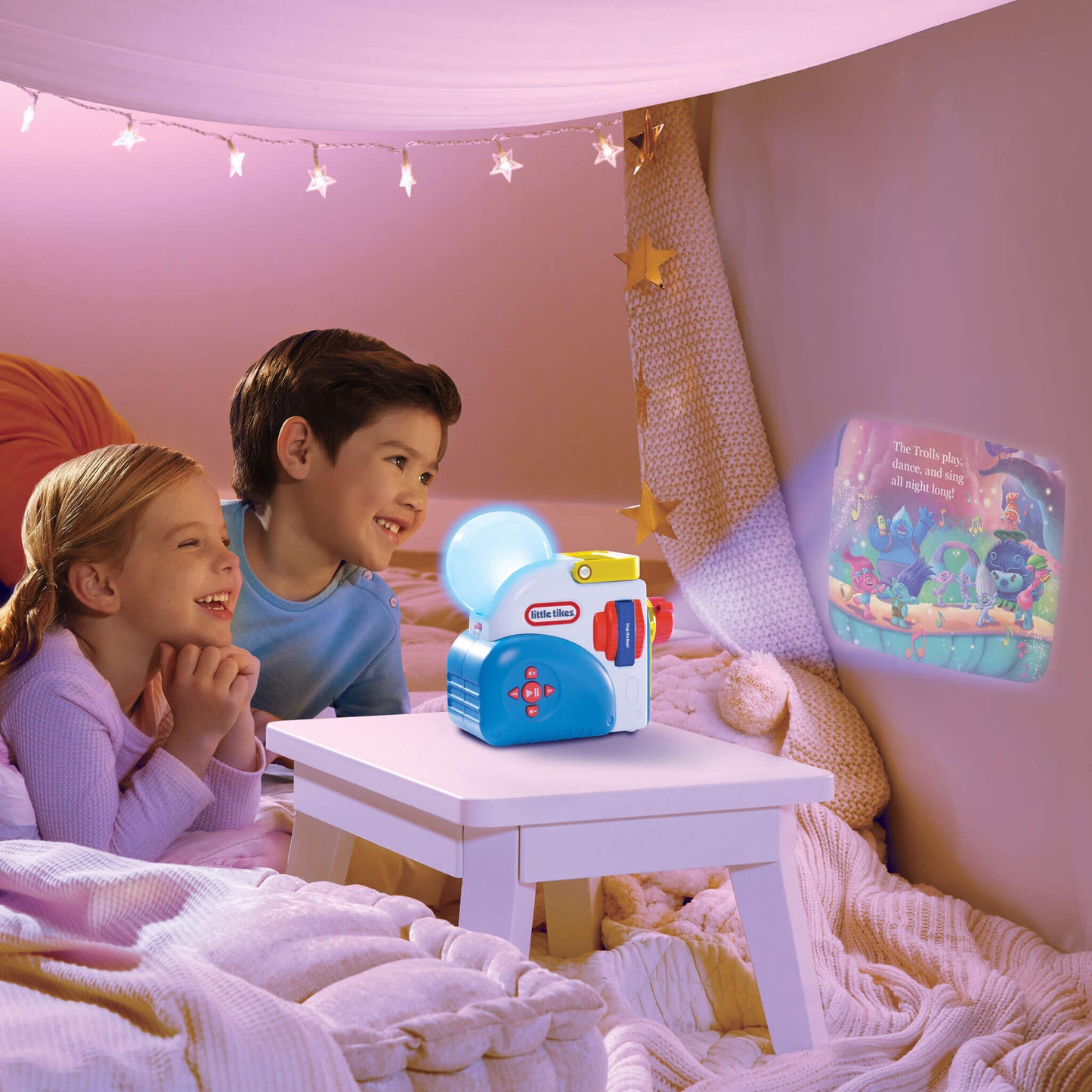 Story Dream Machine™ Universal Trolls Hug, Sing & Dance Collection