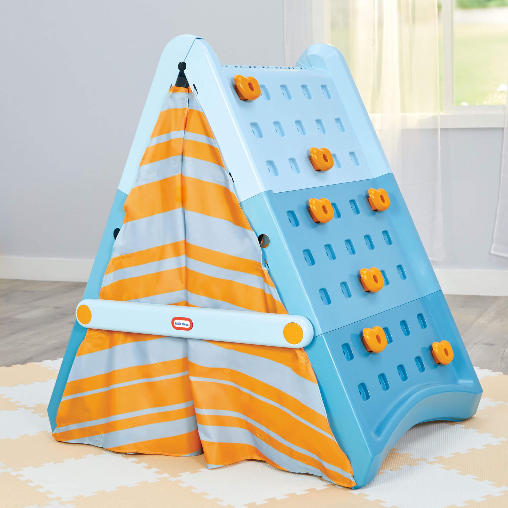 Campin' & Climb Wall