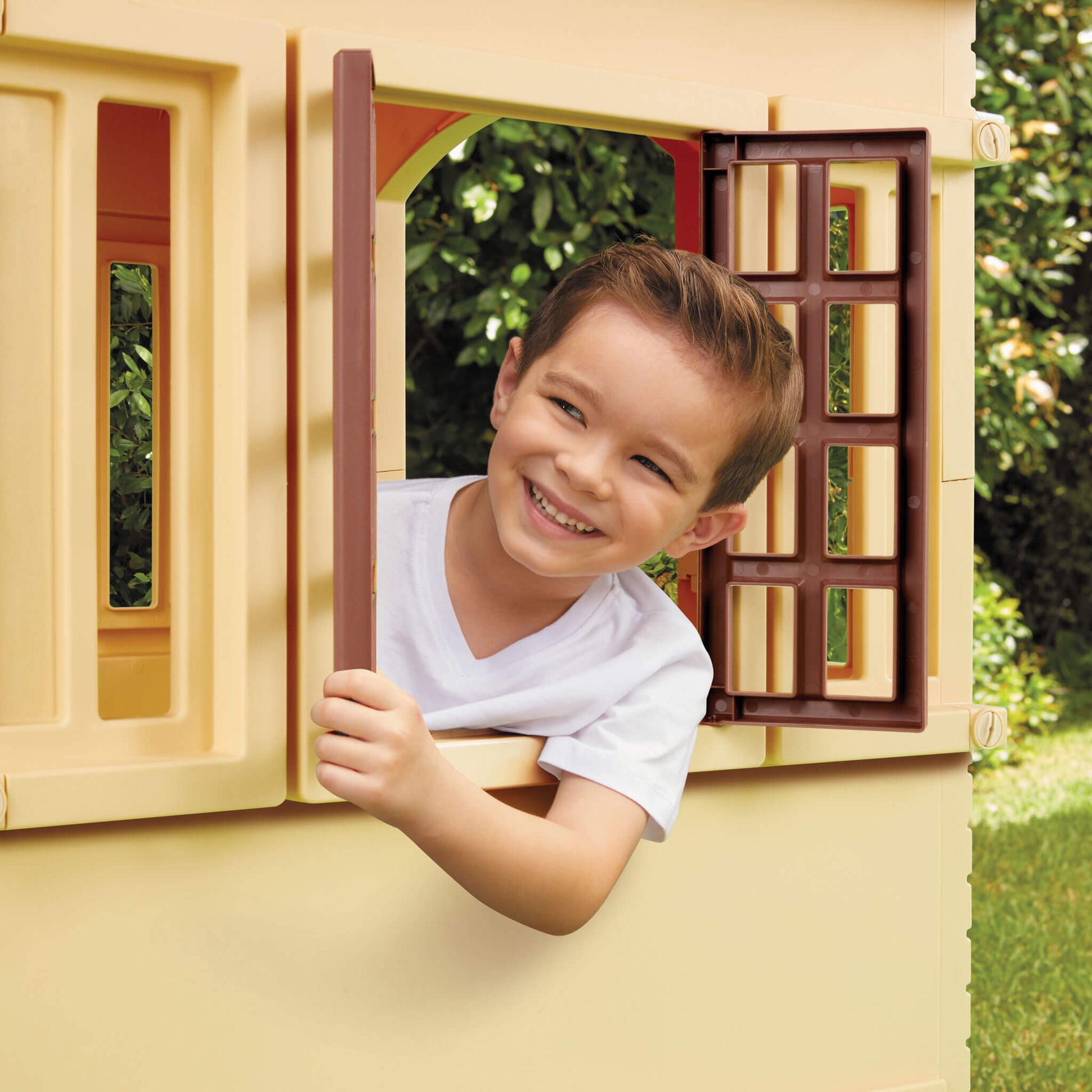 Cape Cottage Playhouse™ - Tan