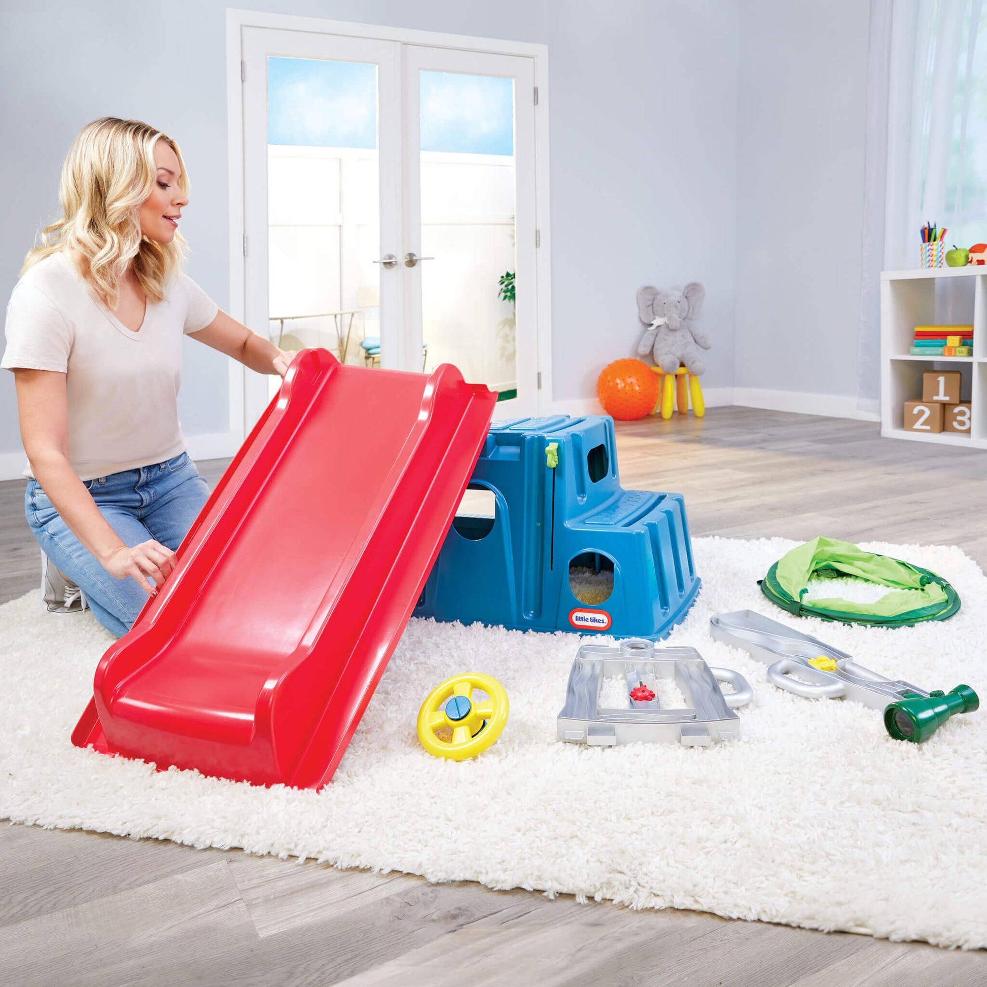 Easy Store™ Slide & Explore
